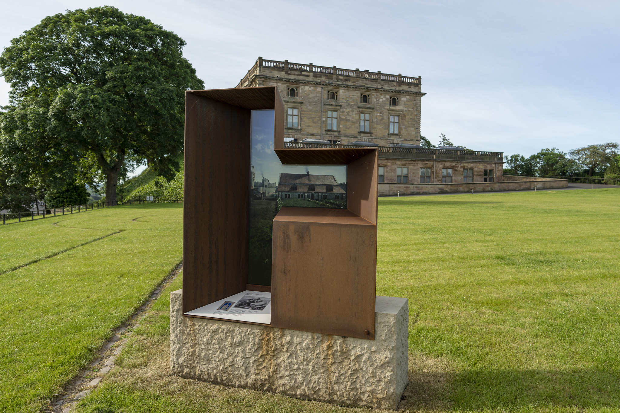 Nottingham Castle outdoor signage