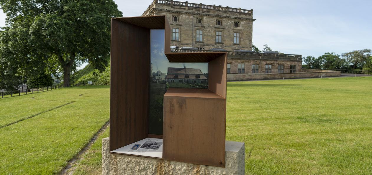 Nottingham Castle outdoor signage