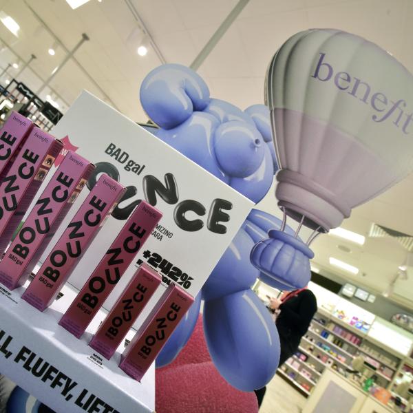 FSDUs that stop shoppers in their tracks